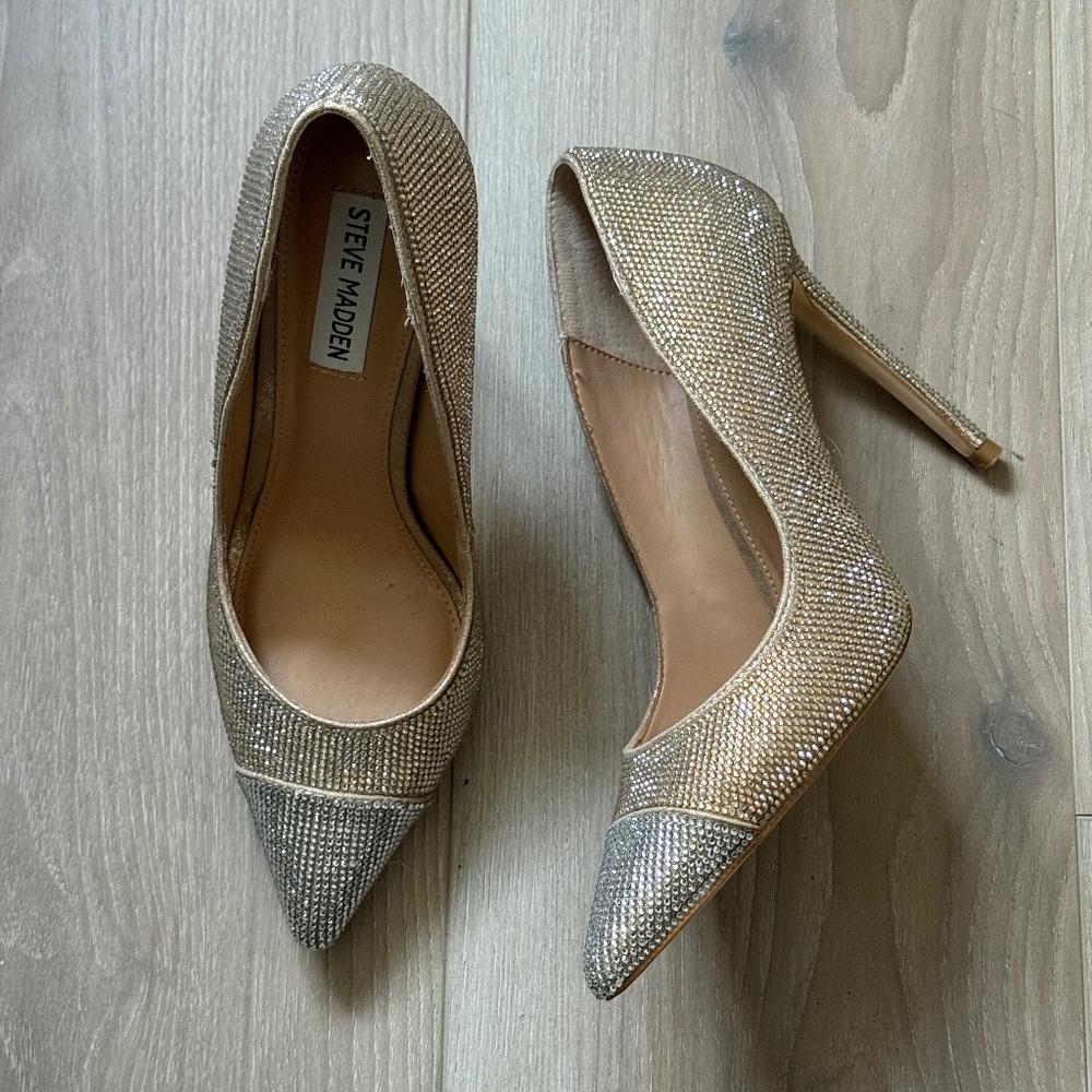 Steve Madden Gold Rhinestone Platform Heels Size 8M Sparkly Pumps